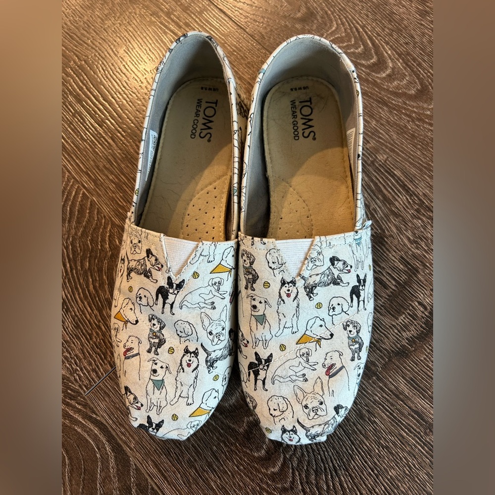 Dog pattern Toms